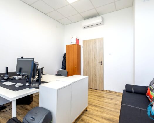 Lokal mieszkalno-biurowy, 125 m² – Stalowa Wola, Jana Pawła II 25
